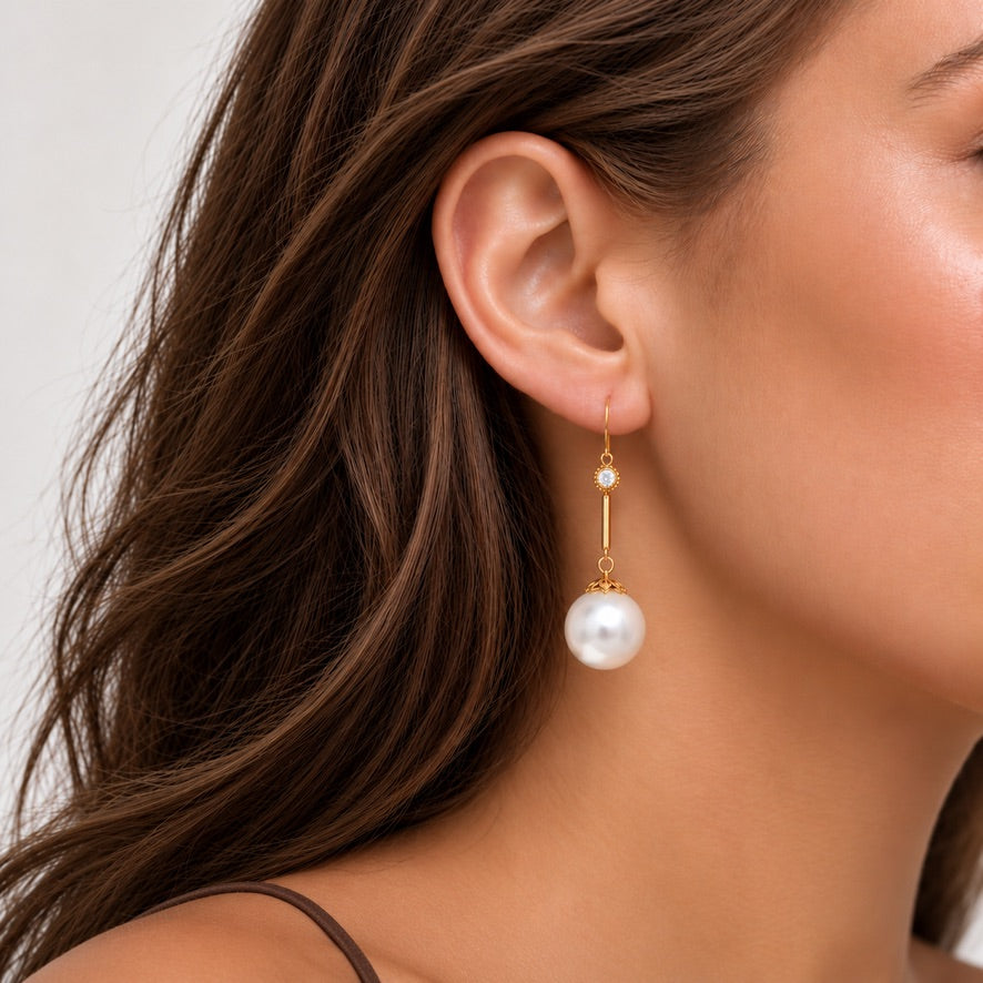 Ottelia Pearl Earrings - Gold