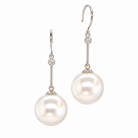 Ottelia Pearl Earrings - Silver