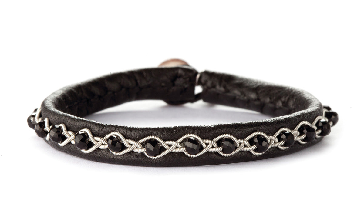 Annika Crystal Black