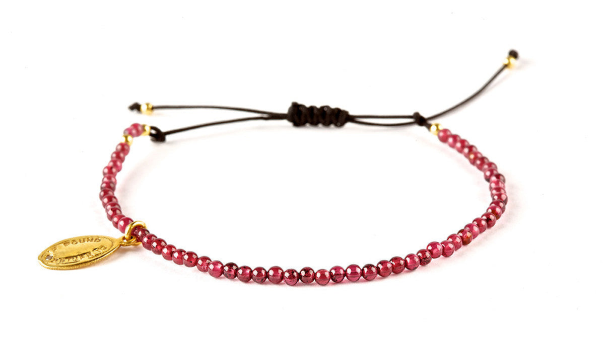 Nanna Lost Tag - Rød Granat Diamant - Guld