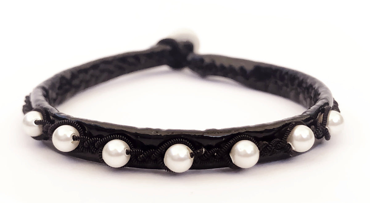 Verna Pearl Black/Black Wire